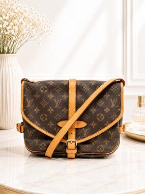 Authentic Louis Vuitton Saumur 30 Monogram Shoulder Messenger Bag